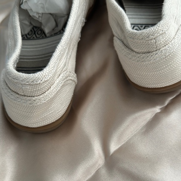 Sanuk Cream Slip-On Loafers with Textured Fabric main image 6